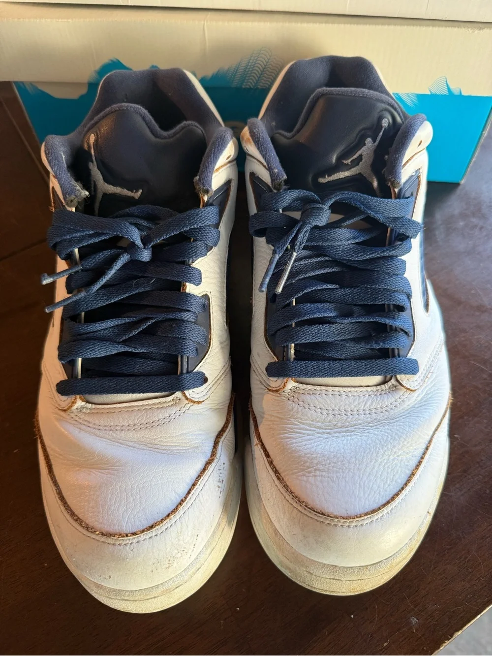 Jordan Men's White and Navy Low-Top Sneakers